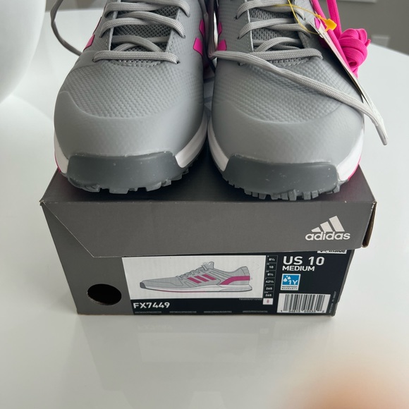 Adidas Womens Golf Shoes size 10 spikeless - Picture 7 of 8